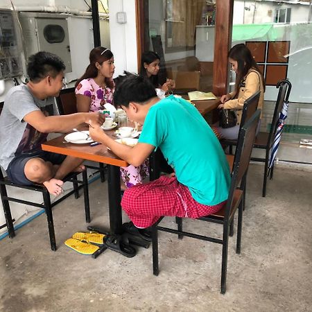 The Lodge Yangon Poshtel المظهر الخارجي الصورة