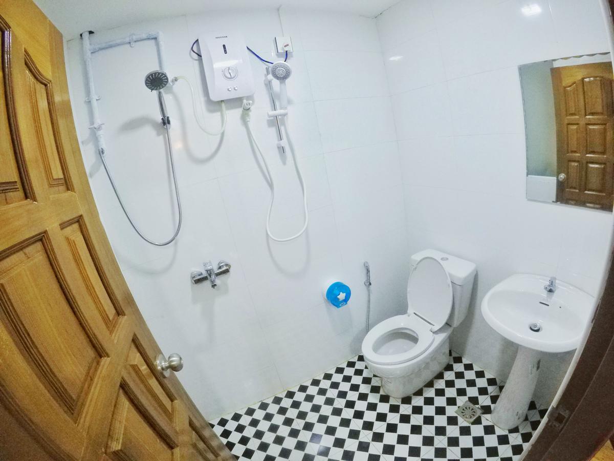 The Lodge Yangon Poshtel المظهر الخارجي الصورة