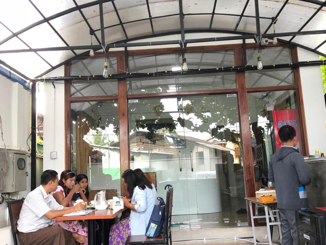 The Lodge Yangon Poshtel المظهر الخارجي الصورة